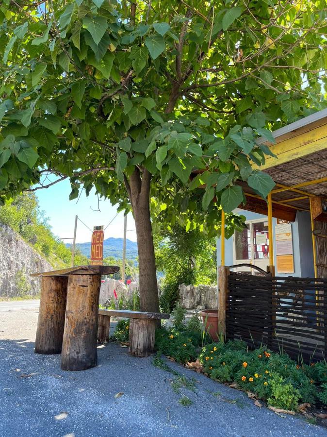 Una Apartment Cetinje Bagian luar foto