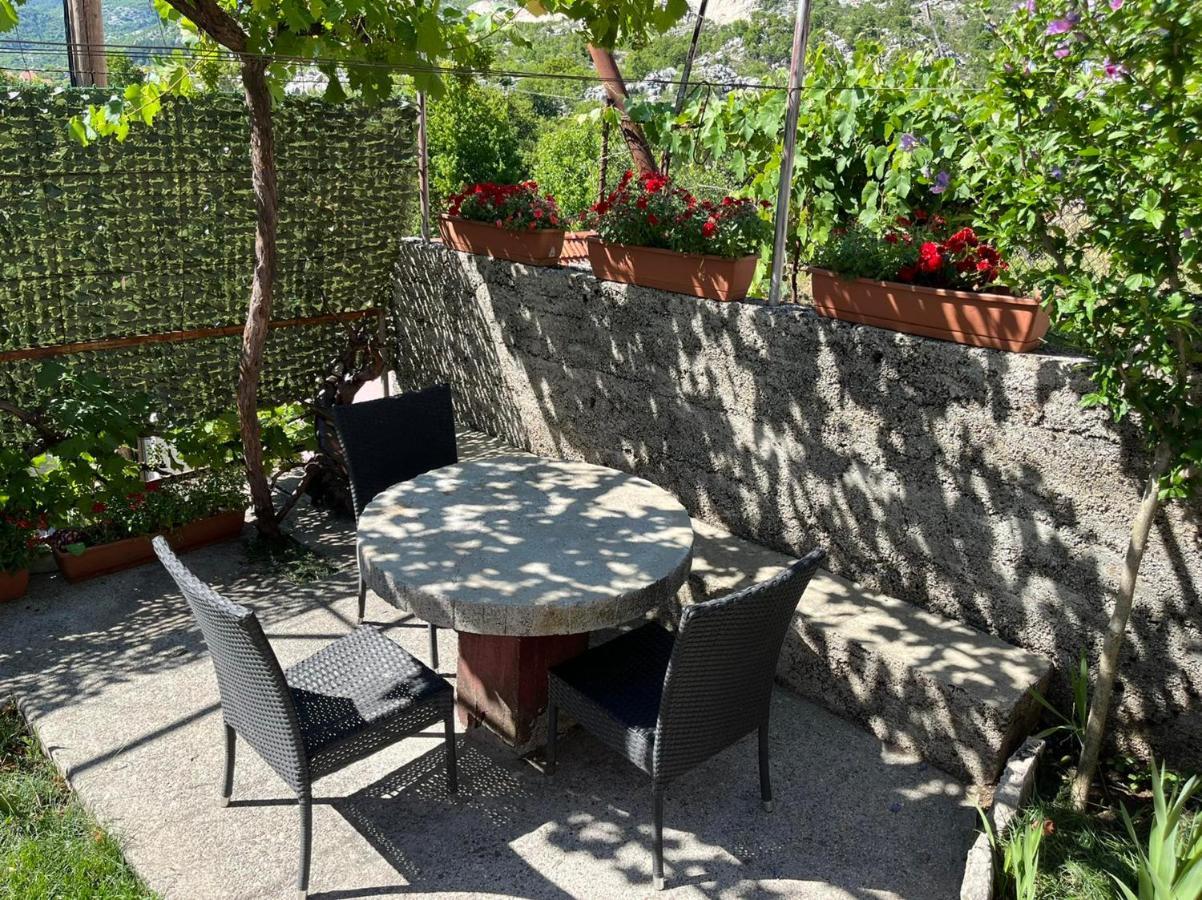 Una Apartment Cetinje Bagian luar foto