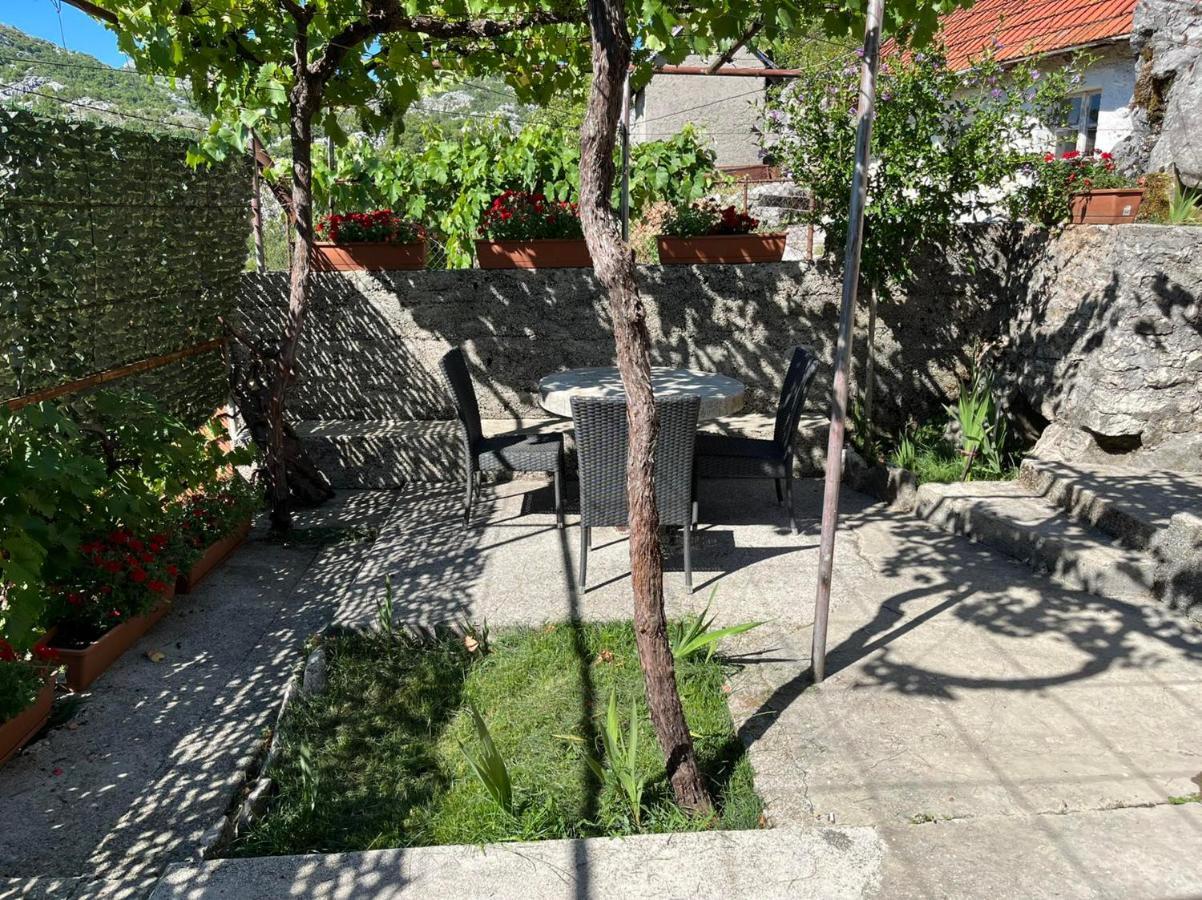Una Apartment Cetinje Bagian luar foto