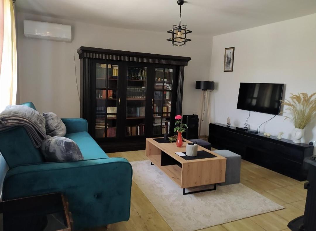 Una Apartment Cetinje Bagian luar foto